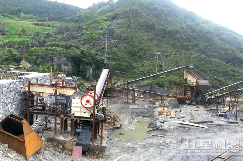 鄂式碎石機(jī)設(shè)備