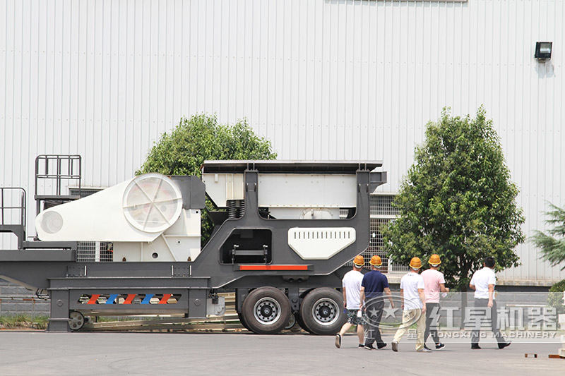客戶考察建筑渣土粉碎機廠家